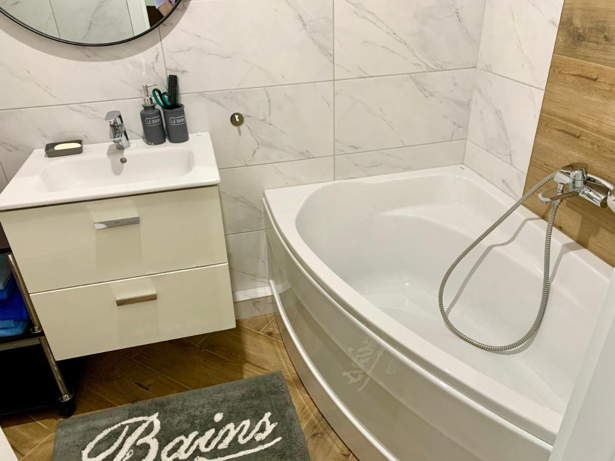 Appartamento Luxury Pearl Odessa Esterno foto